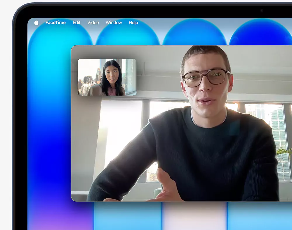 Камера 1080p FaceTime HD и звук MacBook Neo